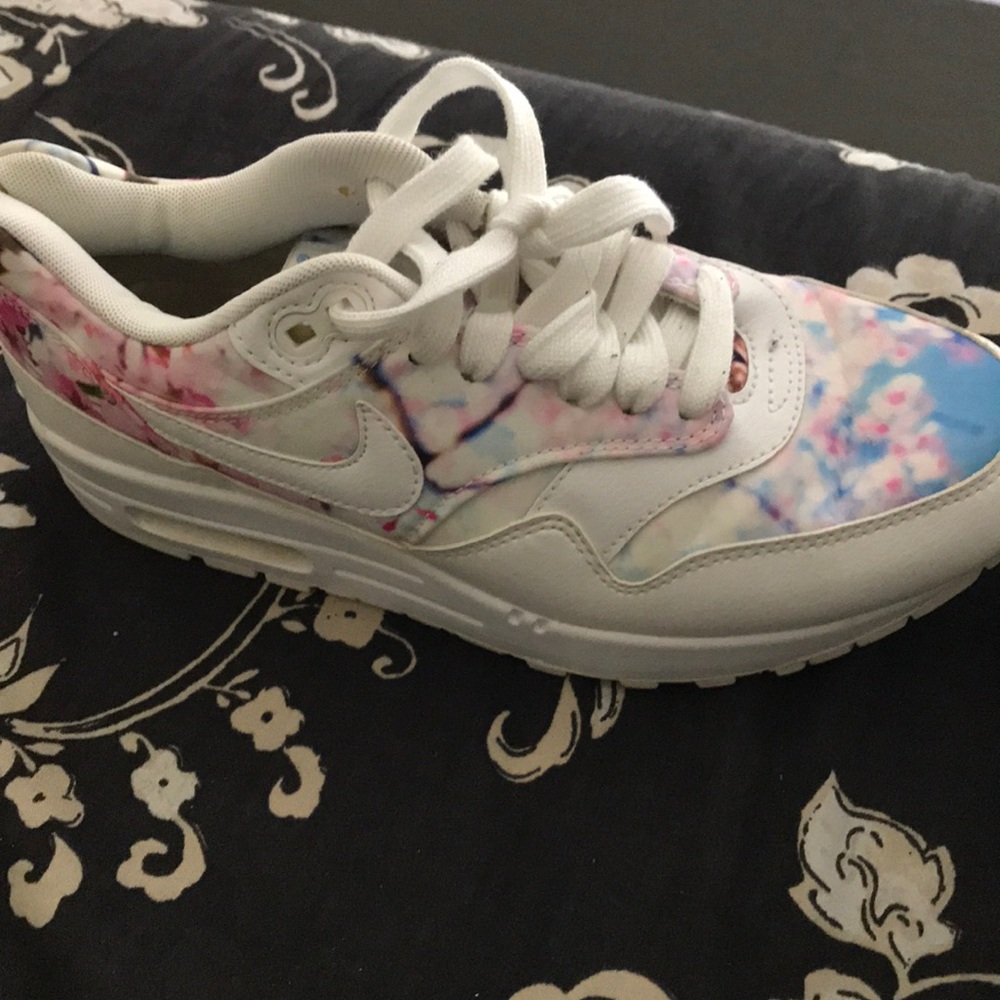 Nike air max